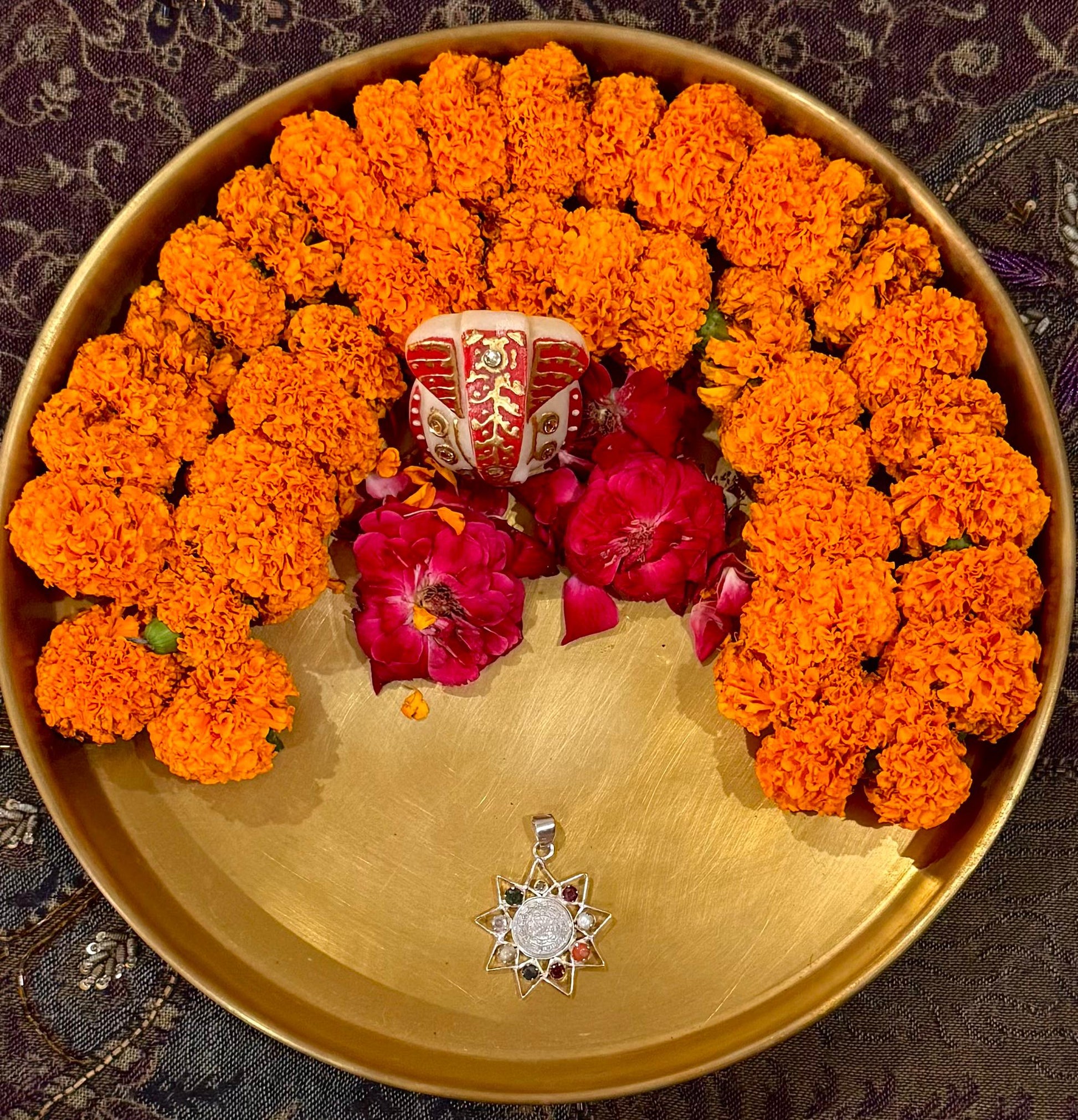 Shri Yantra Navratan Pendant